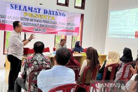 Sekretaris Dinas PMD Palas kenalkan aplikasi SIPELAYAN kepada pemerintahan desa