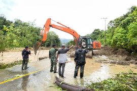 Kodam IM kerahkan pasukan TNI AD bantu warga terdampak bencana Aceh