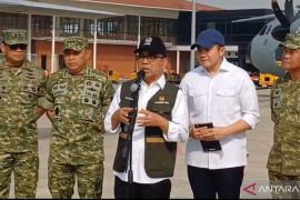 Pemerintah modifikasi cuaca kurangi curah hujan di kawasan Sumatera