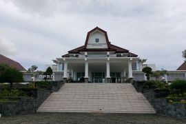 Ranperda APBD Lombok Tengah 2026 disetujui Rp2,473 triliun