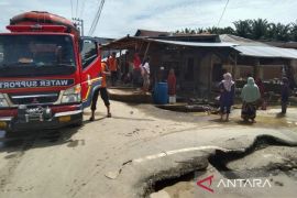 Update Bencana Aceh, BPBD Nagan Raya distribusi 8.000 liter air bersih untuk korban banjir