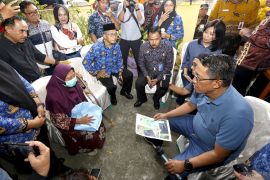 Menteri Hukum tinjau posbankum di Gorontalo