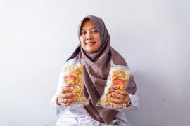 Perjalanan kerupuk kulit sapi WanMiQ bersama PT Timah