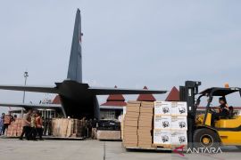 TNI jadikan Lanud Halim posko bantuan korban banjir Sumatera