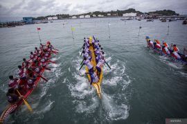 Lomba perahu tradisional Batam International Sea Eagle Boat Race 2025