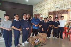 Budha Tzu Chi bantu 2 ribu makanan siap saji di Langkat
