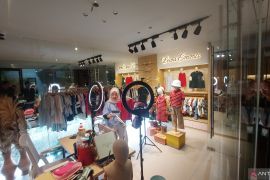 Lewis Emma lawan "thrifting" dengan kedepankan daya tahan produk