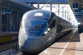 Jalur kereta cepat Panzhou-Xingyi di China mulai beroperasi