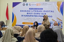 Unair perkuat literasi digital guru SLB melalui pelatihan disabilitas di Ponorogo
