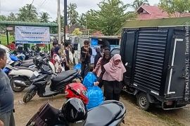 SPPG alihkan MGB kepada penyintas banjir Padang