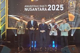 Kemenbud meraih penghargaan atas dukungan terhadap MBG