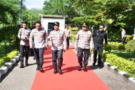 Wakapolri mengajak perwira Akpol 1990 lakukan bakti sosial di NTT