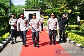 Wakapolri ajak perwira Akpol 1990 lakukan bakti sosial di NTT