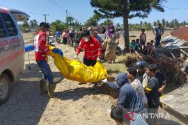 PMI evakuasi lima jenazah korban banjir di Aceh Utara pada Minggu