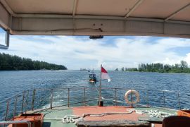 Tim SAR evakuasi nelayan alami mesin kapal mati di Seluma