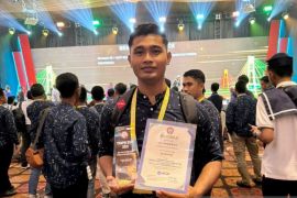 Perwakilan KAI Divre II Sumbar raih penghargaan platinum pada TKMPN XXIX di Batam