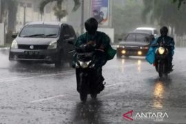 75 persen wilayah RI musim hujan, warga diminta bijak kelola air