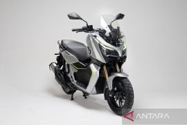 Fort 250 Adventur varian CBS dari QJMotor resmi meluncur