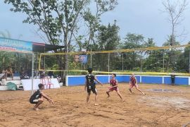 8 Tim lolos babak lanjutan Kejurprov Voli Pasir Kalbar 2025