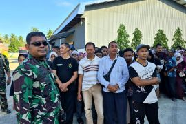 Danrem Lilawangsa instruksikan Aceh beli beras harga murah, warga padati Bulog