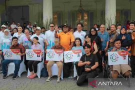 DKI bagikan 146 kartu layanan gratis bagi penyandang disabilitas