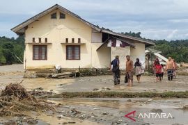 32 SD di Aceh Barat terendam banjir, dua sekolah rusak berat