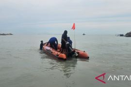 Tim gabungan Bangka berhasil evakuasi nakhoda kapal nelayan KM Kerapu Putih