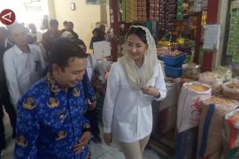 Jelang akhir tahun, Wamendag pantau harga di Pasar Maduin