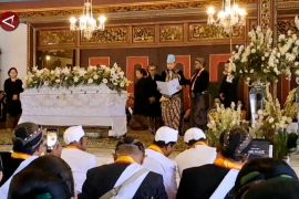 KGPH Hangabehi ditetapkan jadi penerus PB XIII, dua kubu berseteru