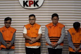 Korupsi proyek Dinas PUPR OKU Sumsel, KPK resmi tahan 4 tersangka baru