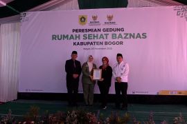 Layanan kesehatan gratis dari Rumah Sehat Baznas bagi warga miskin
