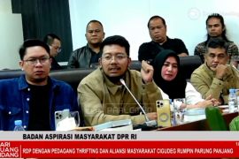Pedagang thrifting datangi DPR RI minta usahanya dilegalkan