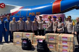 Mabes Polri salurkan bantuan ke Sumatera terdampak bencana