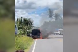 Respons Purbaya soal mobil berisi kas miliaran yang terbakar di Sulbar