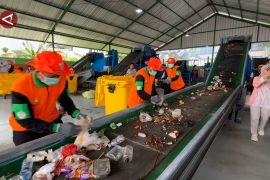 KLH targetkan pengoperasian&nbsp;1.195 TPS3R untuk atasi krisis sampah