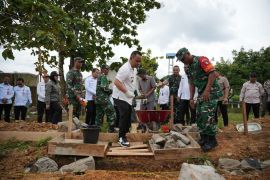 Bupati Tapin tegaskan pembangunan koperasi jadi kebutuhan desa