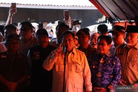 Visiting Sumatra, Prabowo says state wealth belongs to the people