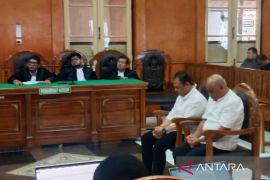 Dua terdakwa pemberi suap proyek jalan di Sumut divonis bervariasi