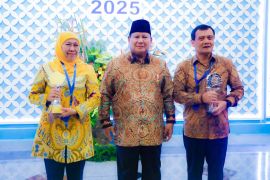 Khofifah terima Championship TP2DD Jawa-Bali dari Bank Indonesia