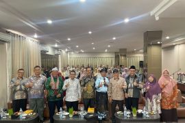 Hendry Munief Ajak Warga Duri Bangkitkan Ekonomi Kreatif di Tengah Geliat Kota Industri