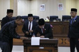 DPRD Agam sahkan APBD 2026 sebesar Rp1,35 triliun, defisit Rp47,5 miliar