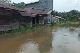  Daerah terisolasi di Aceh Singkil mulai kekurangan logistik
