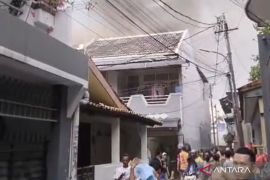 Seorang wanita tewas akibat kebakaran rumah di Jakbar