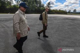 Prabowo lanjutkan perjalanan ke Aceh tinjau dampak banjir