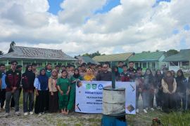 Tim UMPR latih siswa SMKN 7 Palangka Raya ubah limbah