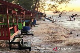 BMKG: Waspadai potensi banjir rob Sumbar 3 hingga 7 Desember