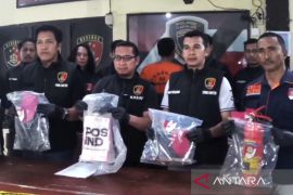 Karyawan PT Pos Takalar ditangkap usai rampok uang BLT Rp600 juta dan aniaya pimpinan