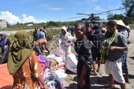 Distribusi bantuan ke lokasi terisolir di Agam Page 5 Small