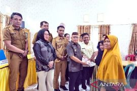 Bupati Gorontalo: BLTS langkah pemerintah ringankan beban rakyat