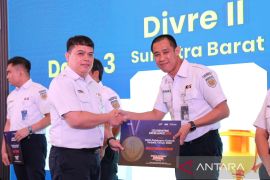 Humas Divre II Sumbar raih juara 1 PPID Pelaksana Daerah Terbaik 2025 pada kehumasan KAI Group